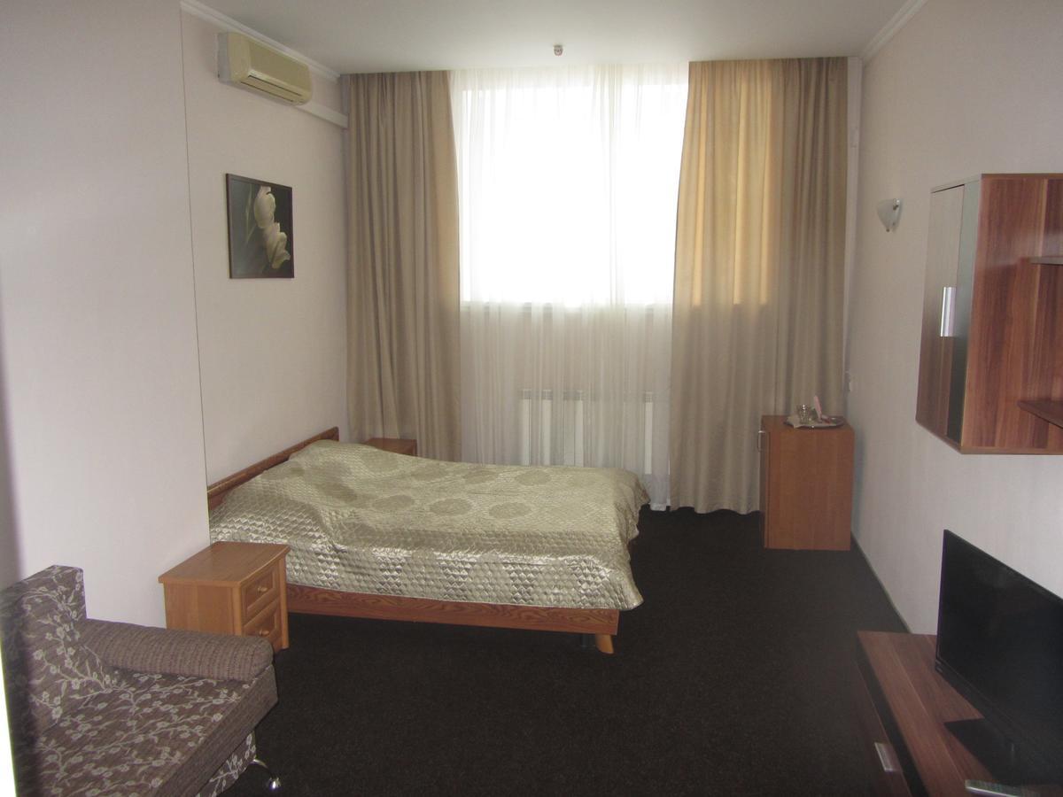Park Hotel Kiev Dış mekan fotoğraf