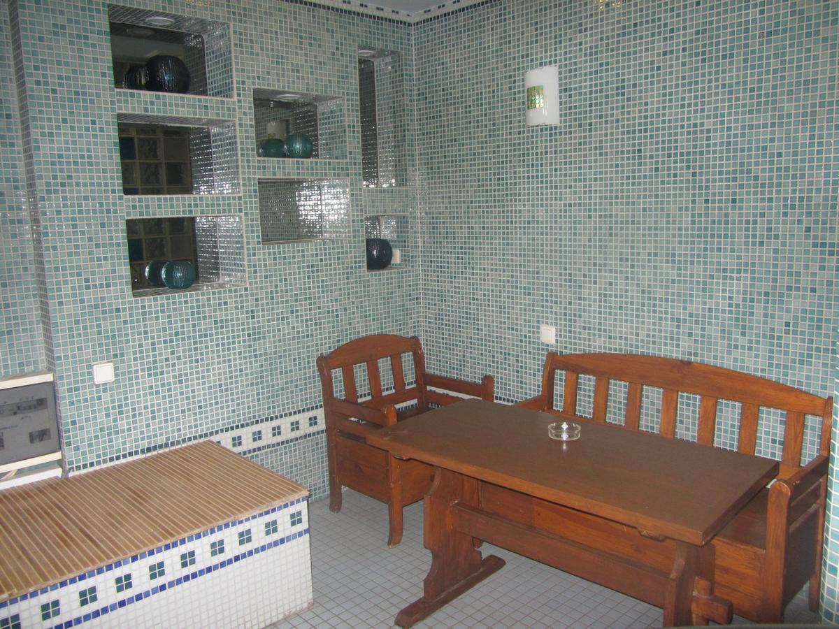 Park Hotel Kiev Dış mekan fotoğraf